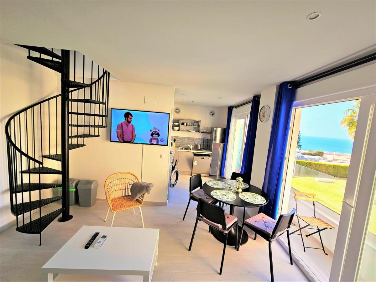 Oceanfront Duplex With A Rooftop Pool And Terrace Ел Пуерто де Санта Мария Екстериор снимка