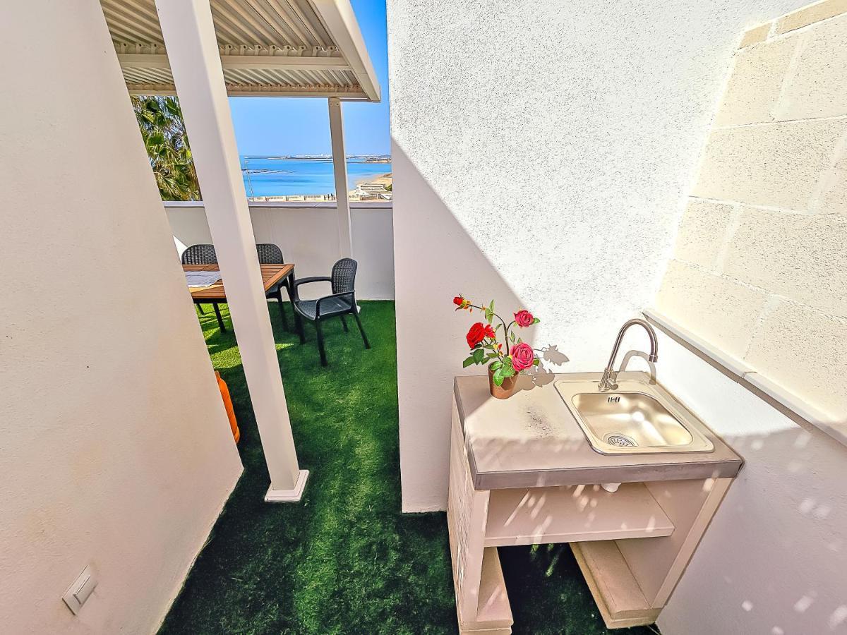 Oceanfront Duplex With A Rooftop Pool And Terrace Ел Пуерто де Санта Мария Екстериор снимка